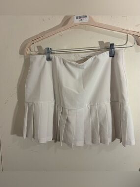 Tory Burch Sport Women’s White Pleated Skirt Skort
